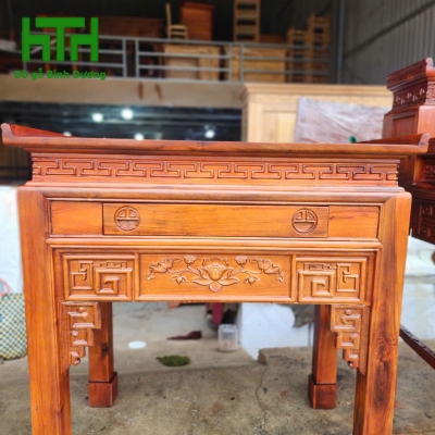 BÀN THỜ 1 TẦNG GỖ TRÀM BÔNG VÀNG LỰA LÕI 1M07 