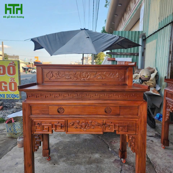 BÀN THỜ 2 TẦNG GỖ TRÀM BÔNG VÀNG LỰA LÕI 1M07 